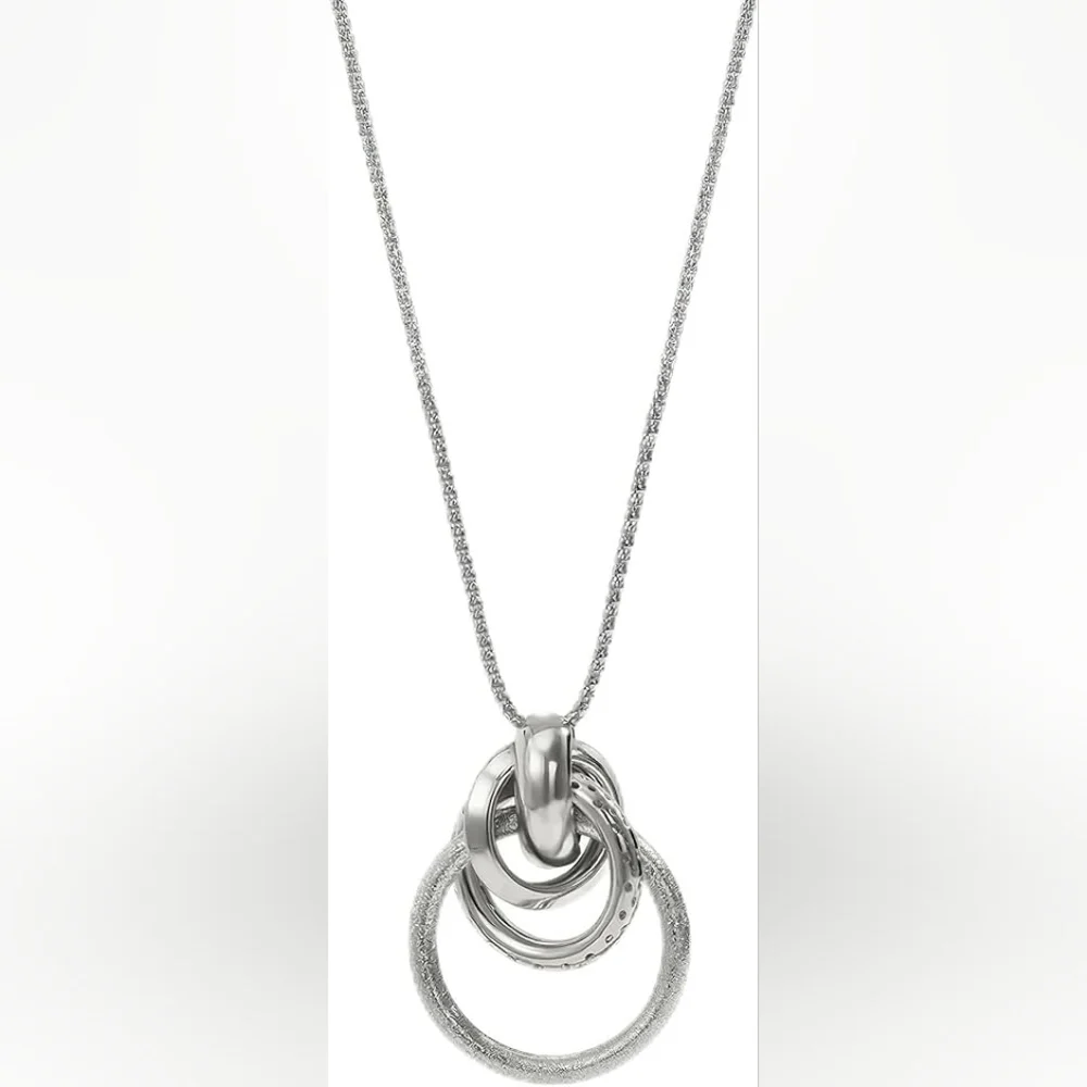 Elegant Silver Necklace